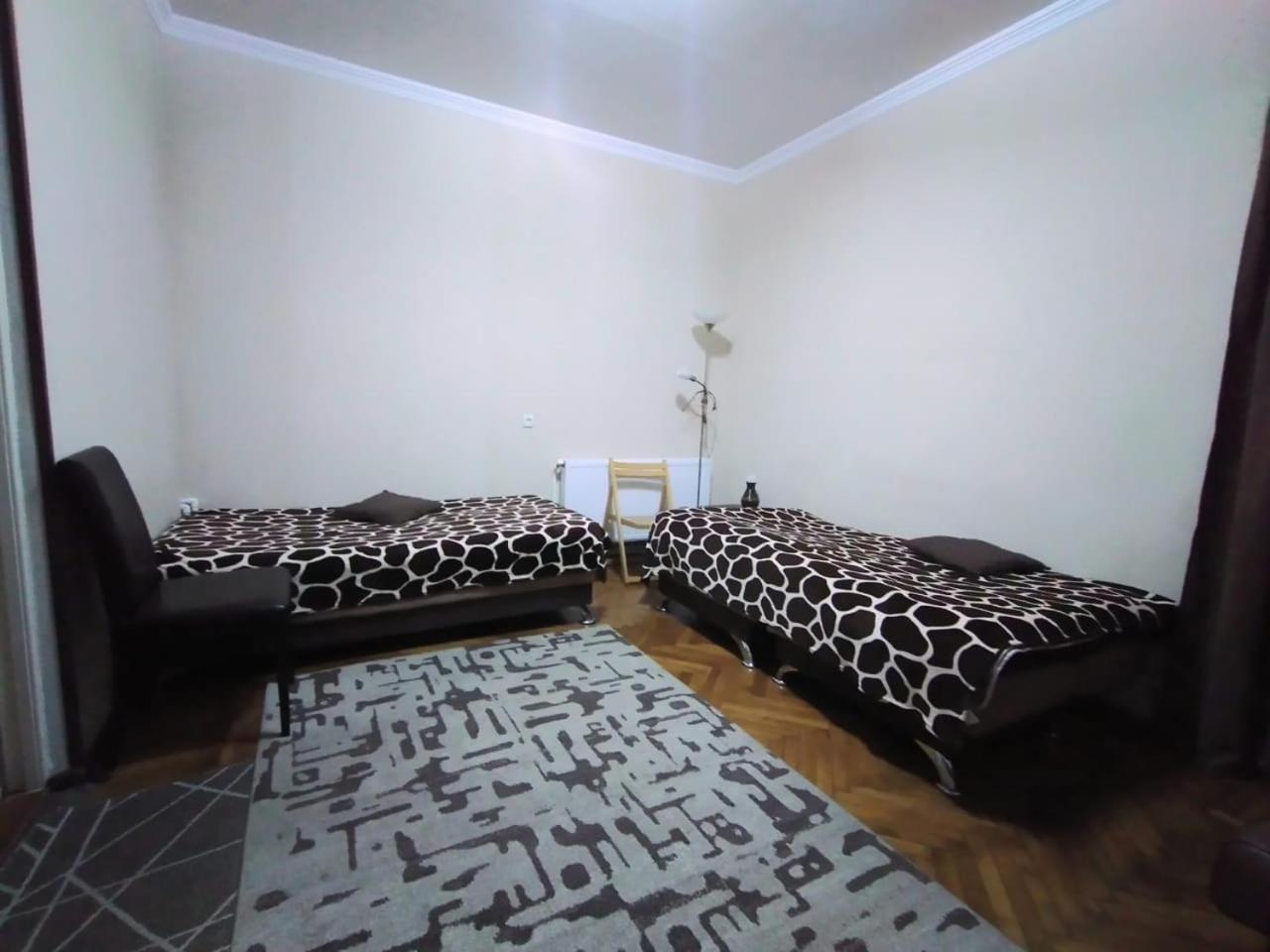 Apartment Down Town Group Tbilisi Exterior foto